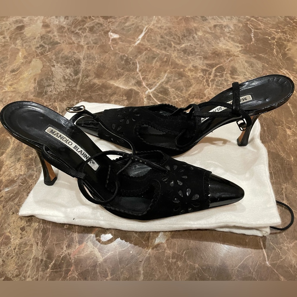 Manolo Blahnik Black Suede Pumps with T-strap and Floral Embellishment - Picture 2 of 13